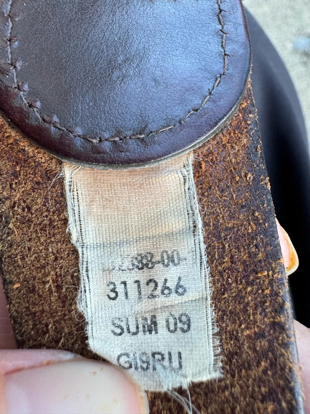 Old Navy Dark Brown Leather Belt with Brass-Tone Buckle 32-38” Y2K Preppy